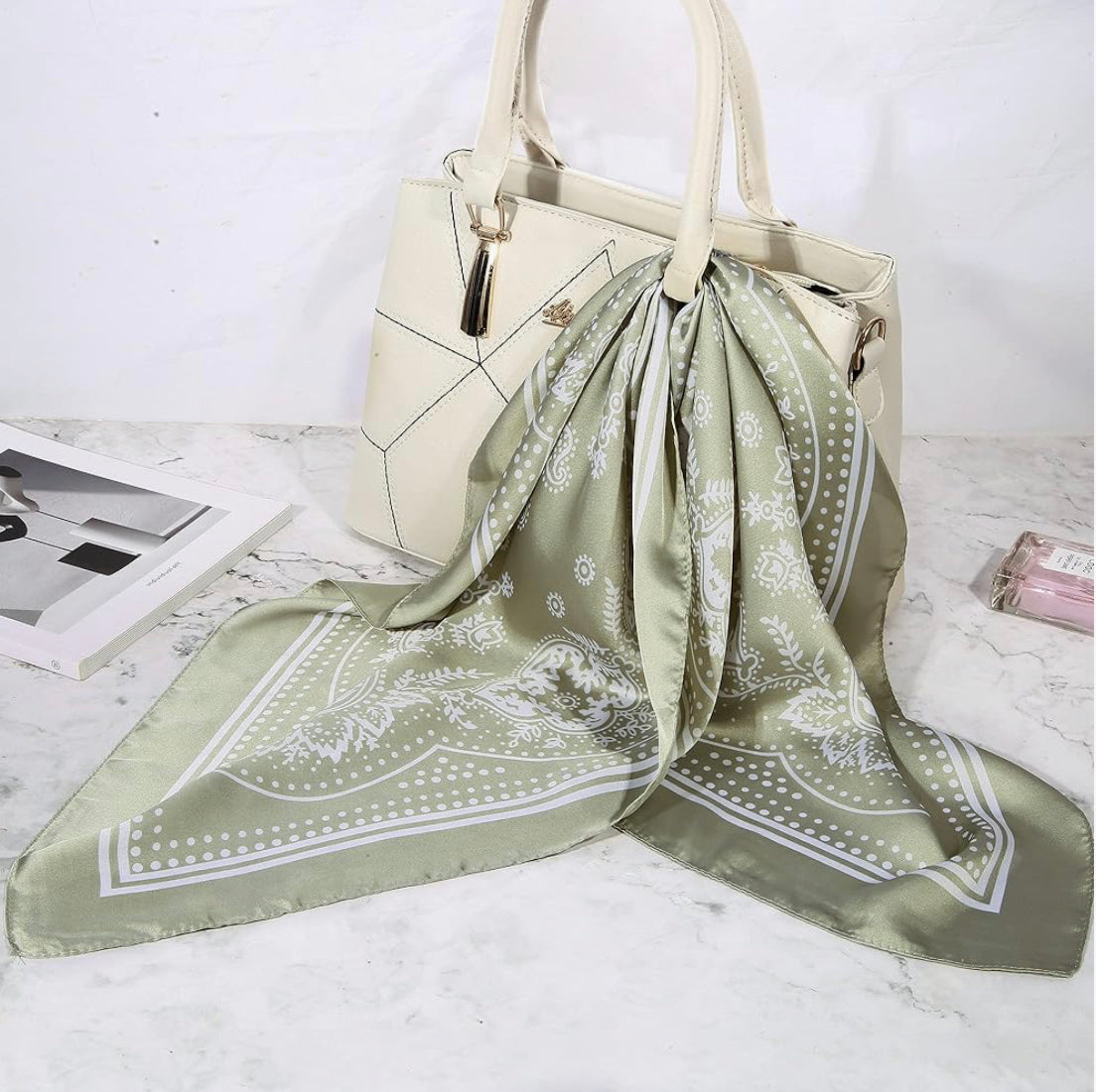 Silky Paisley Wildrag in Sage