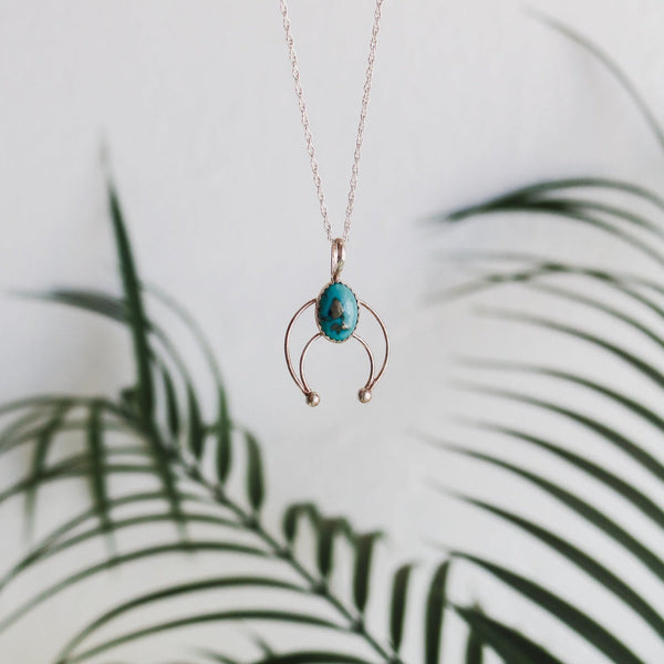 Dainty Naja Necklace