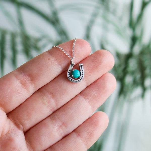 Horseshoe Necklace