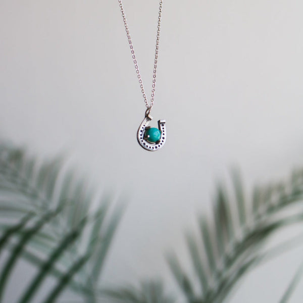Horseshoe Necklace