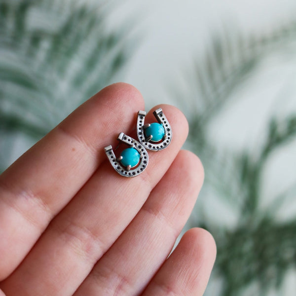 Horseshoe Studs